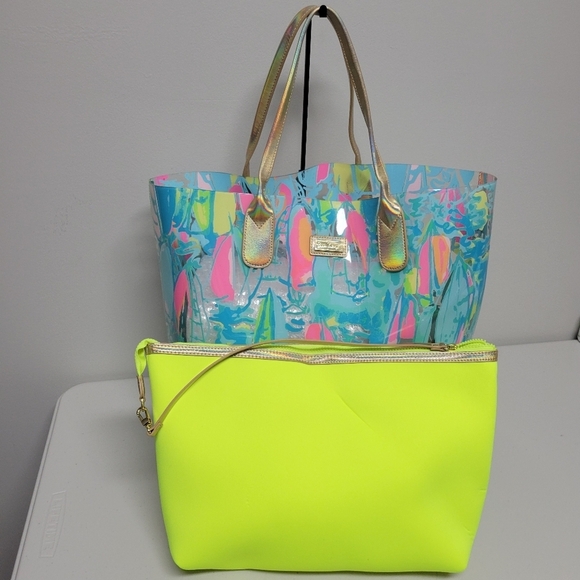 Lilly Pulitzer Breezy 2 Piece Tote Bag. - Picture 16 of 16